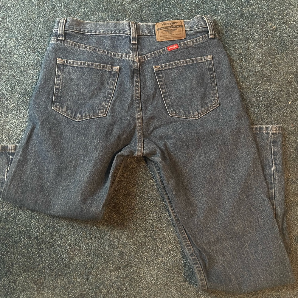 Wrangler Men’s Regular Fit Blue Jeans 32x32